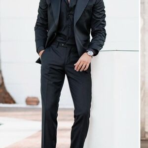 Gallery Photo 6