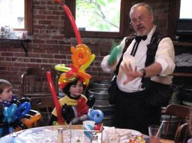 Sir Lantz-Magician And Master Balloon Artist - Magician - Marysville, CA - Hero Gallery 1