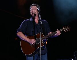 20 Blake Shelton Wedding Songs to Dance the Night Away