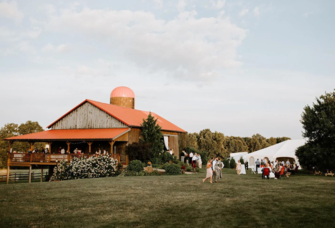 Armstrong Farms barn wedding venue in Saxonburg, Pennsylvania