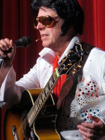 Lee Piper Elvis Impersonator - Classical Guitarist - Detroit, MI - Hero Main