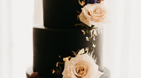 Custom Cakes — Crème de la Cocoa