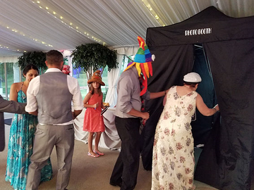 Dance Pro DJs and Photo booths - Photo Booth - Oak Lawn, IL - Hero Main