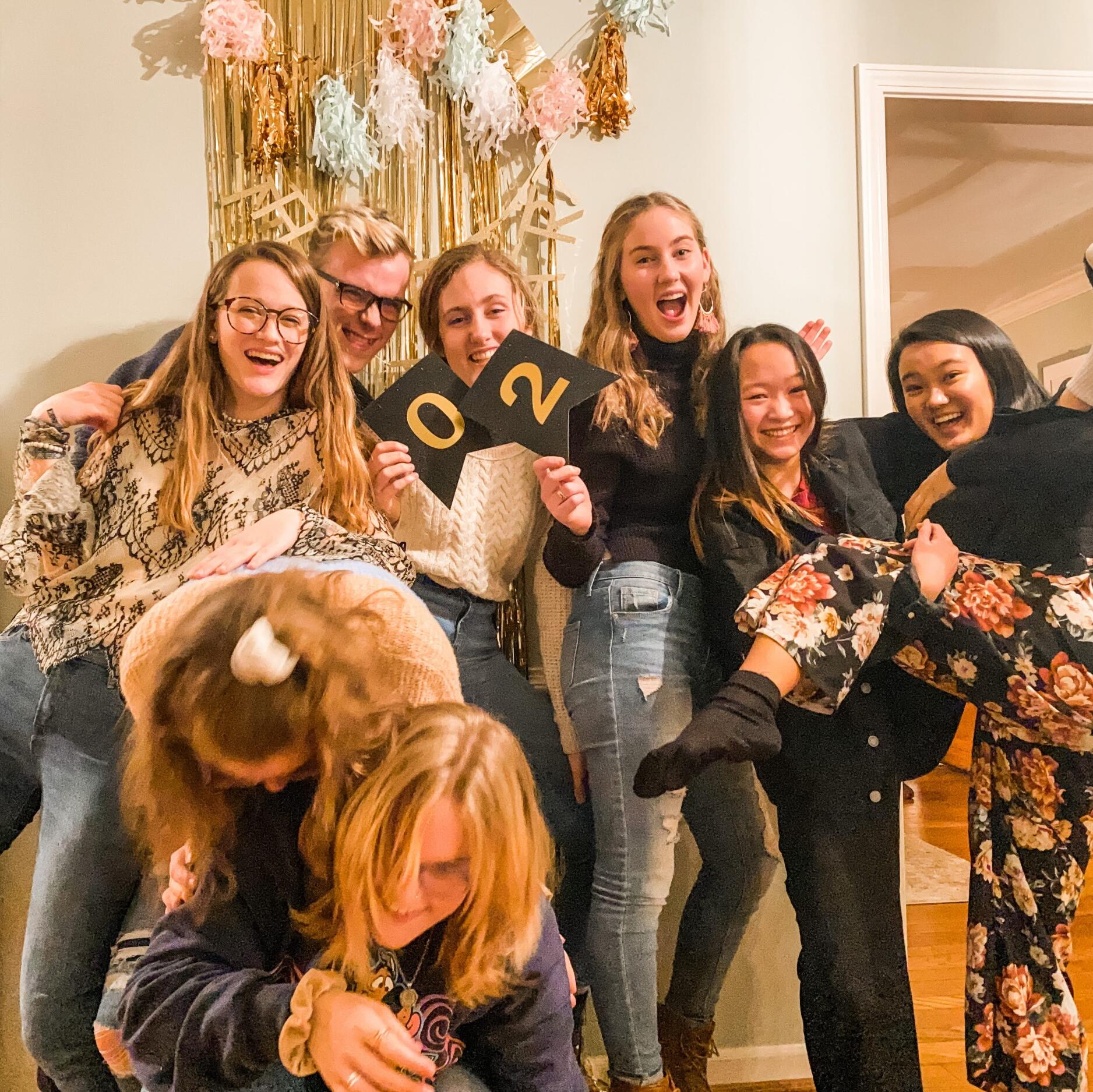 At the end of 2019, Quinn had just broken up with another girl and Hogan invited him to this New Years Eve party. This was peak friendzone time – Hogan giving Quinn advice on his breakup – and right before we realized we maybe liked each other again