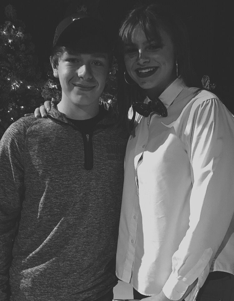 After Lyle came to Liz's house to ask her to be his girlfriend (Dec 8), he and his mom came to one of Liz's shows.