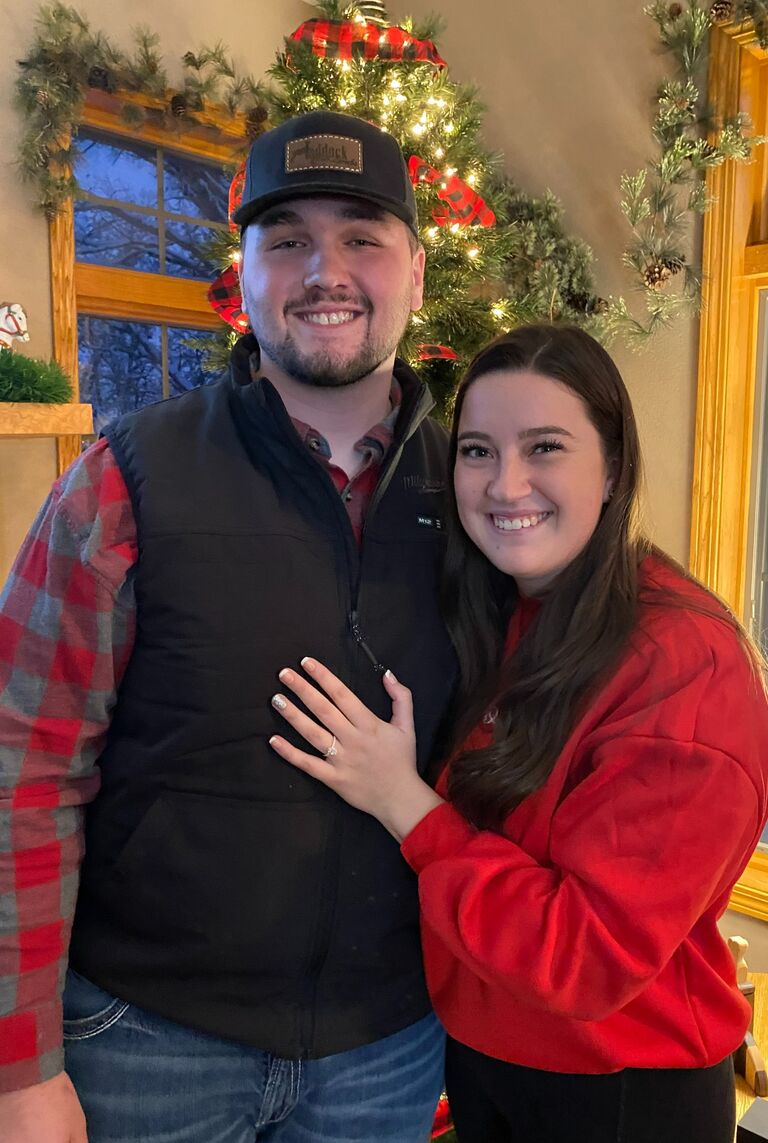 We got engaged!!