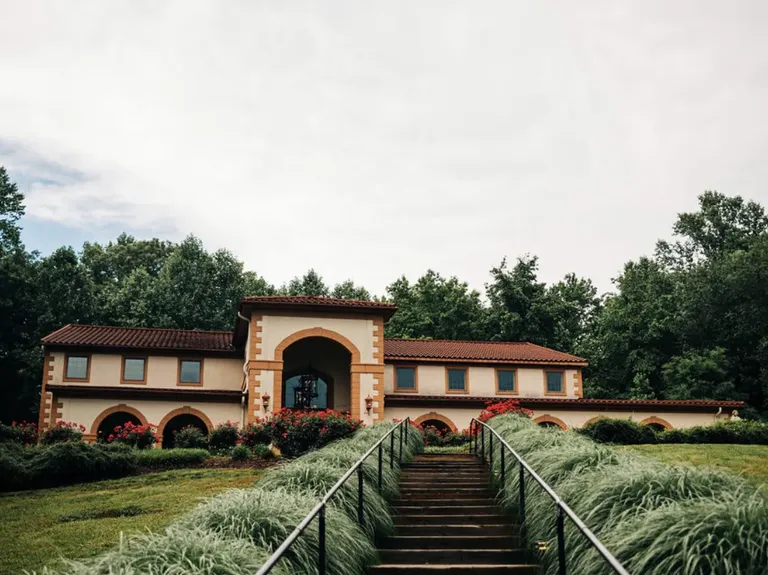 Running Hare Vineyard winter wedding venue in Prince Frederick, Maryland