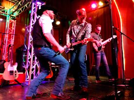 Locked-N-Loaded - Country Cover Band - Country Band - Sacramento, CA - Hero Gallery 1