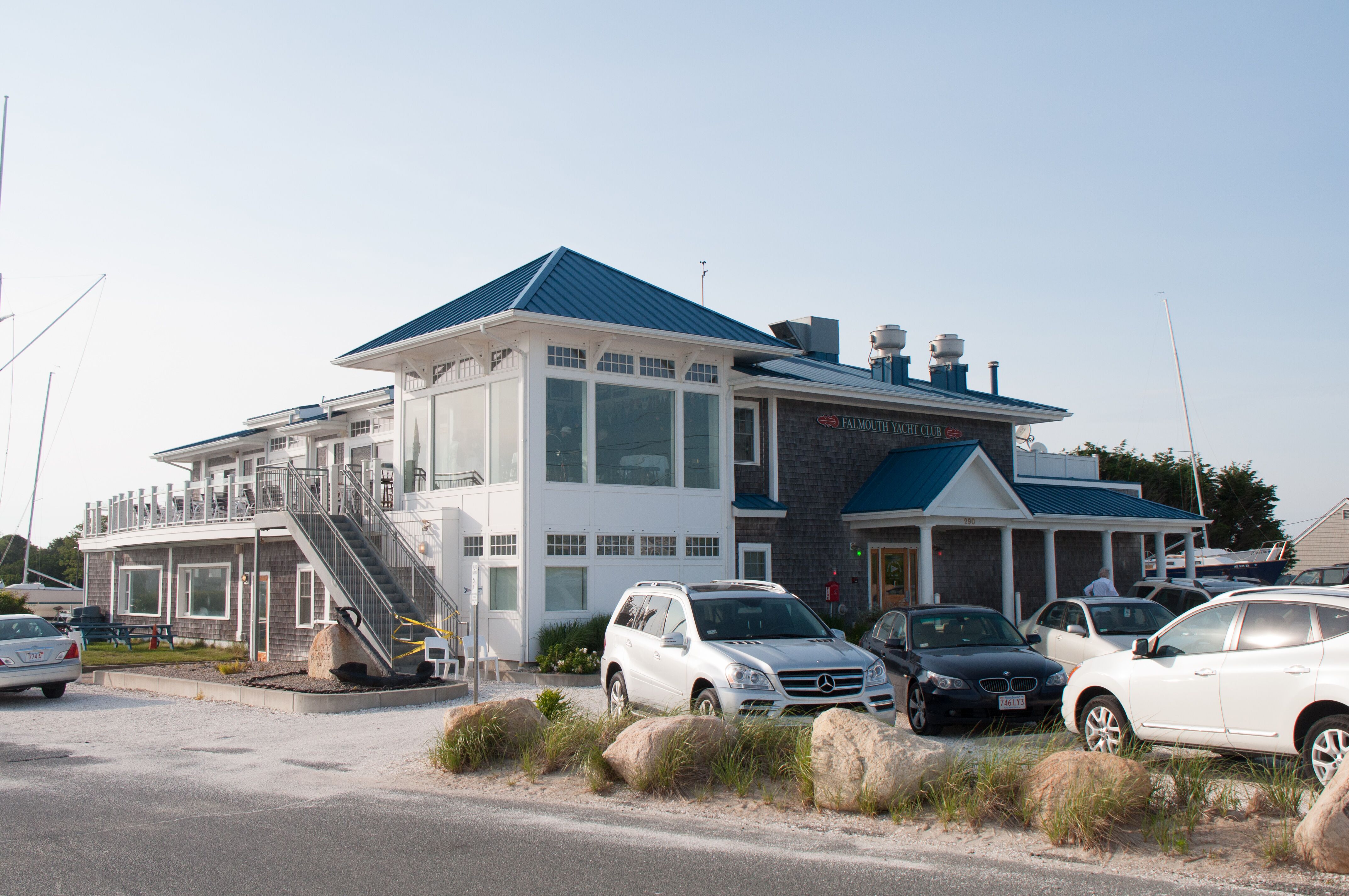 yacht clubs in falmouth ma