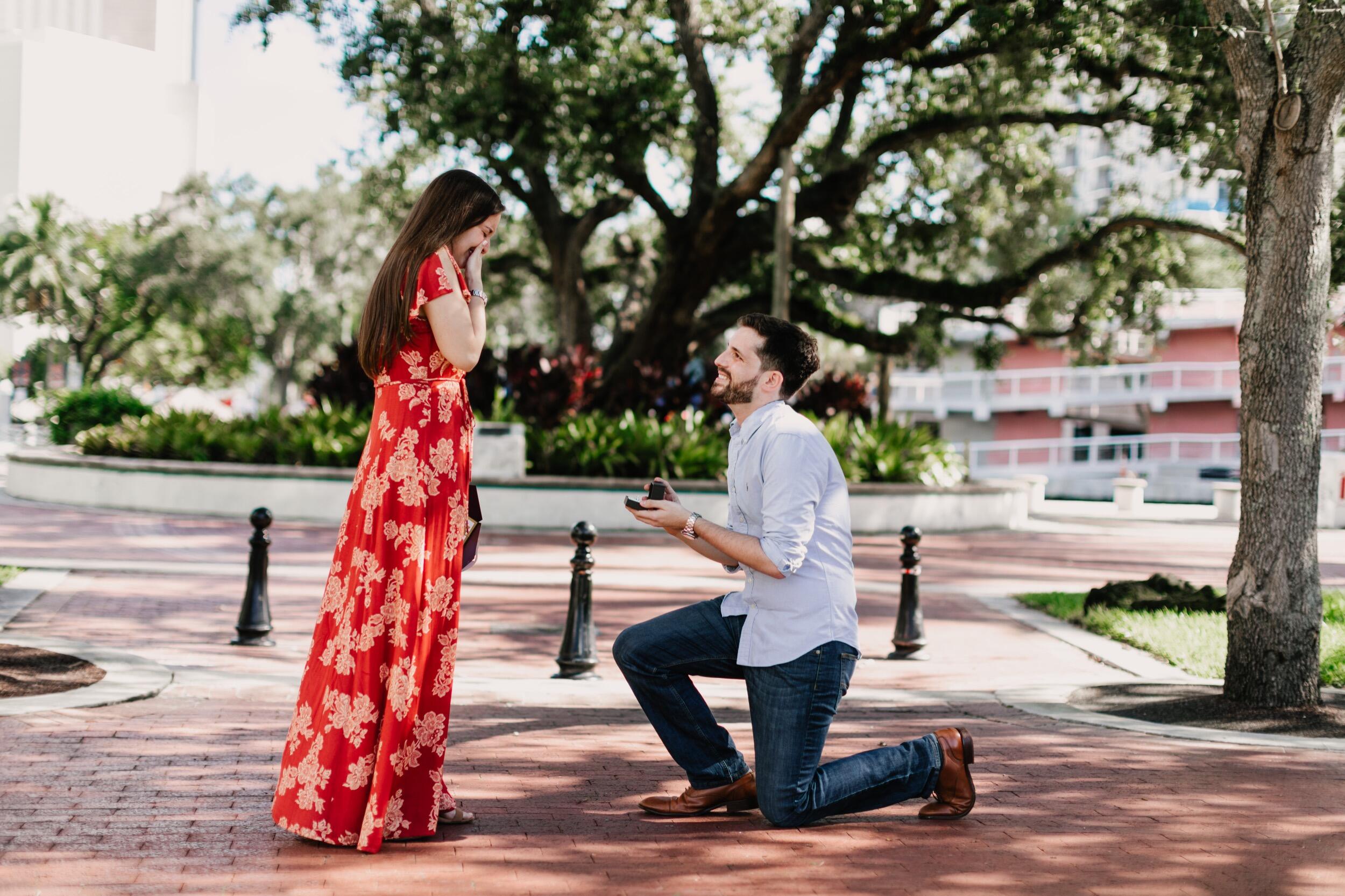 Daniel proposes 💍