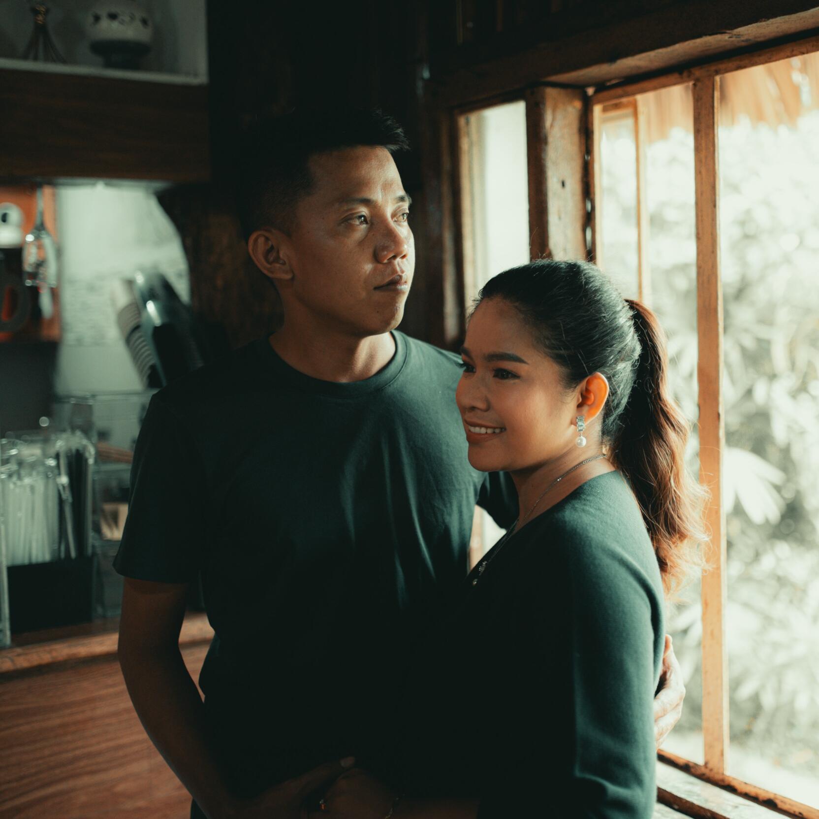 As Ariel steps forward into this new journey, Belen, with a heart full of hope, has embraced him not only as a friend but as the partner she’s always believed in, offering him the opportunity to share a future together.