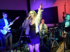 B Platinum Entertainment - Cover Band - Mesa, AZ - Hero Gallery 1