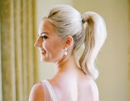 A ponytail wedding hairstyle