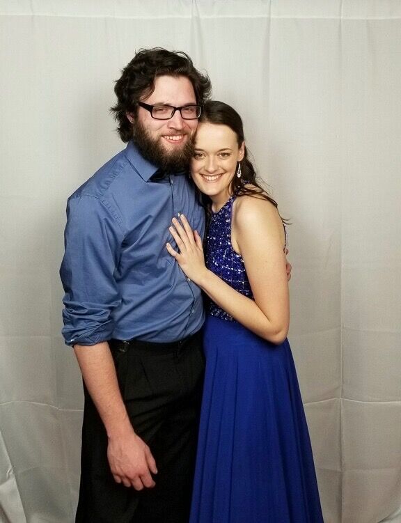 Colin and Sarah started dating.