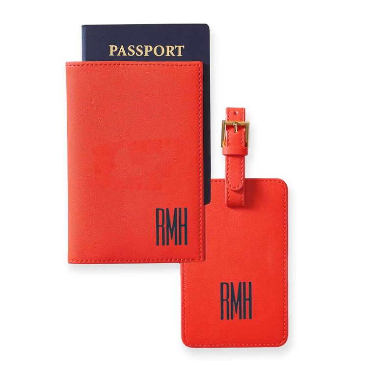 Monogrammed travel set gift idea for groom from best man. 