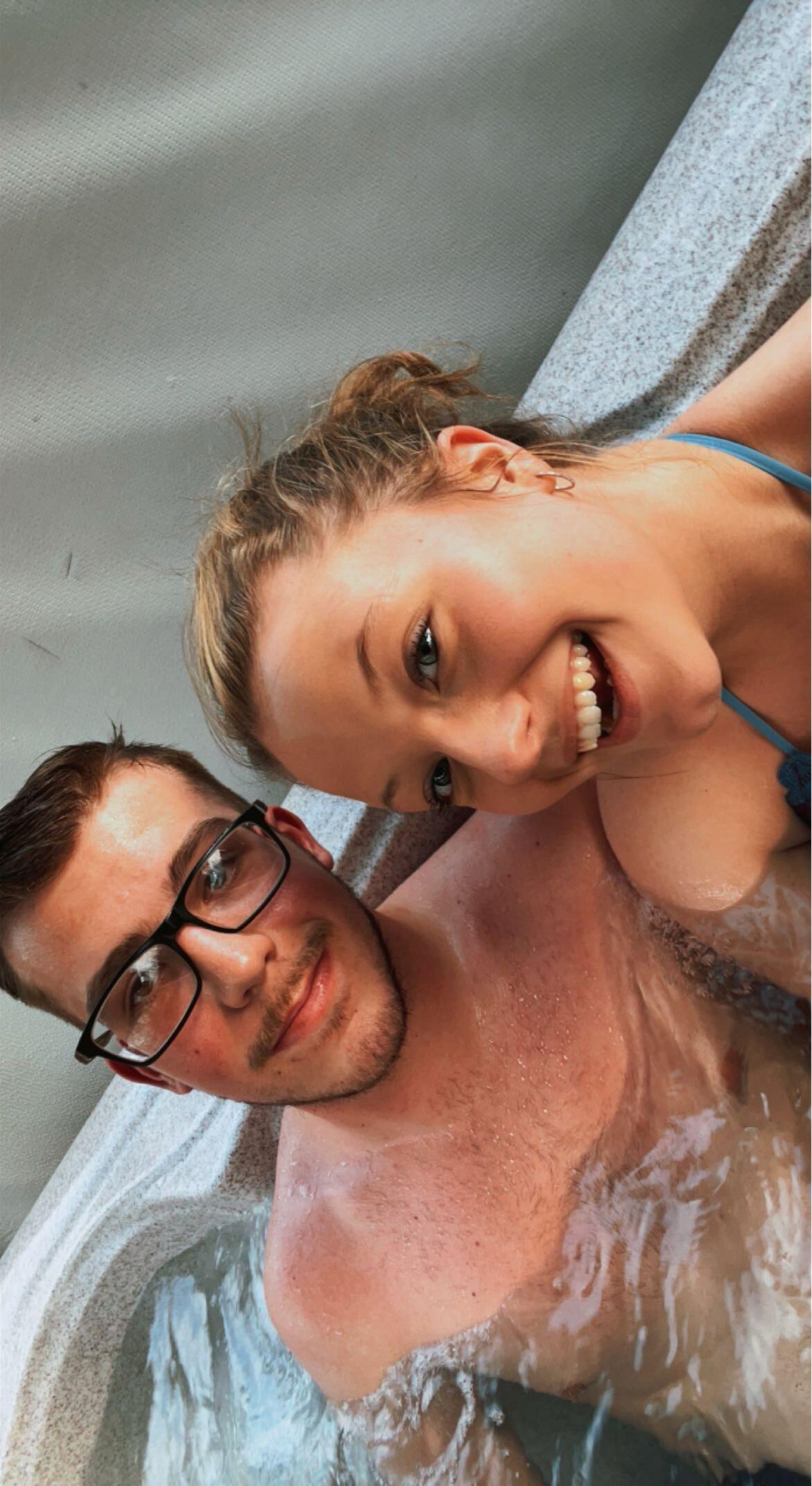 Hot Tubbin'