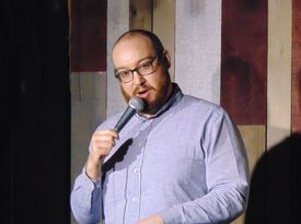 Dylan Gott - Comedian - Toronto, ON - Hero Gallery 4