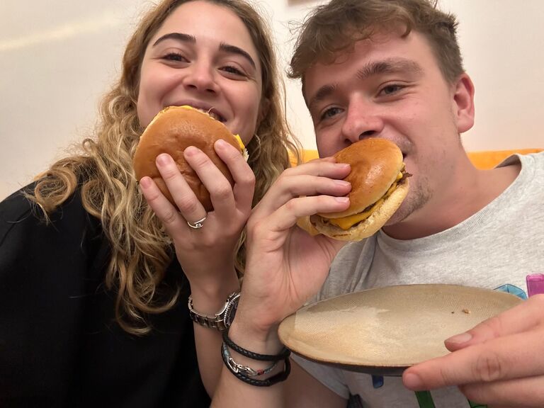 We got engaged and Carlo cooked celebratory burgers !!!! 💍🍔