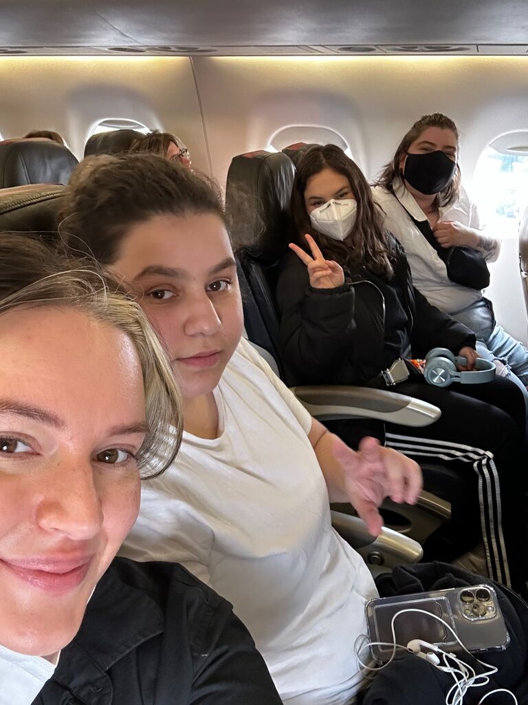Emma starts new job in gov and has a birthday weekend in NYC with Frankie, Calli and Em!