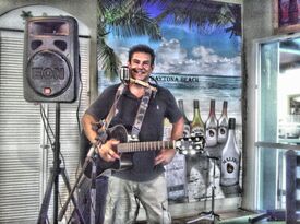 Thom Blasberg - Acoustic Guitarist & Singer - Singer Guitarist - Daytona Beach, FL - Hero Gallery 3
