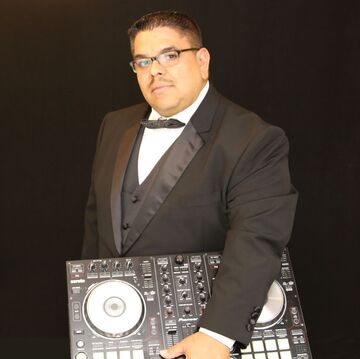 Dj Bobby Bring-It-Back - DJ - Del Valle, TX - Hero Main