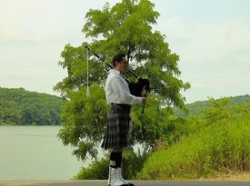 David Scarborough - Great Highland Bagpiper of PGH - Bagpiper - South Park, PA - Hero Gallery 3