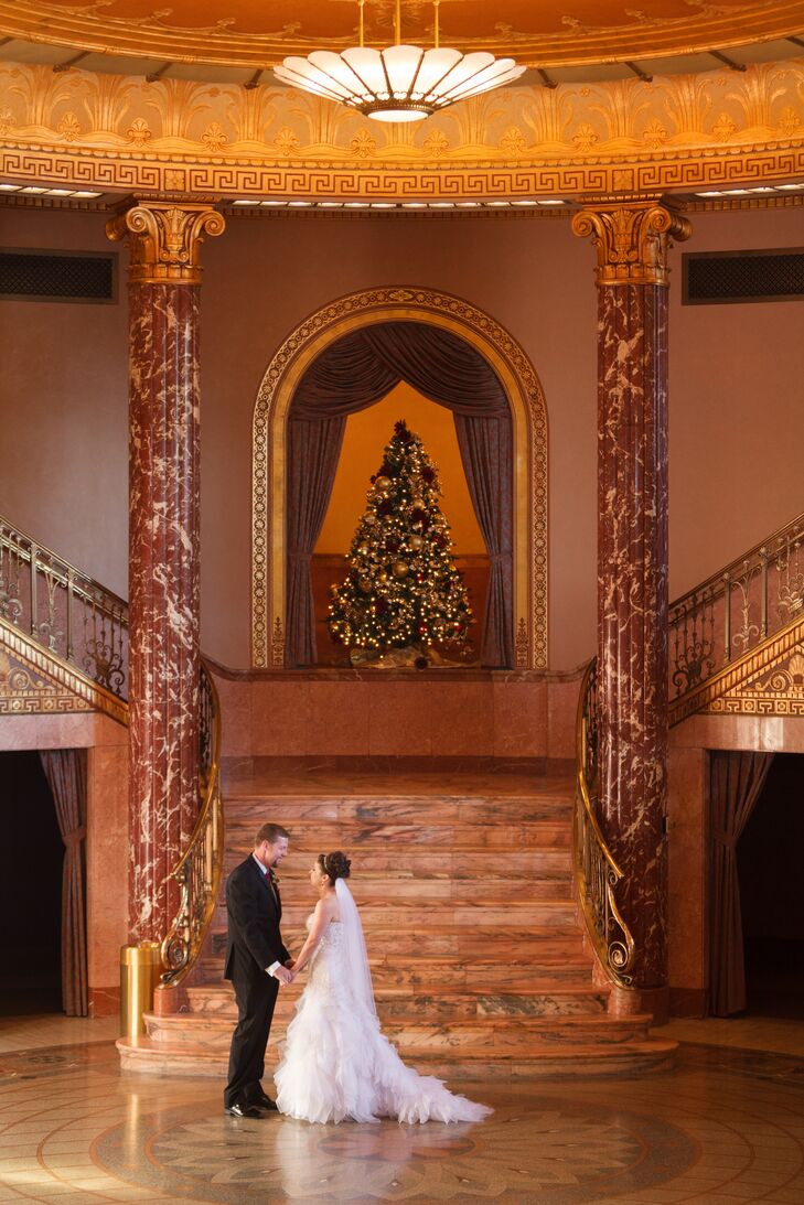 A Classic Winter Wedding At Cleveland Botanical Gardens In