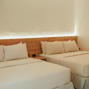 Gallery Photo 12