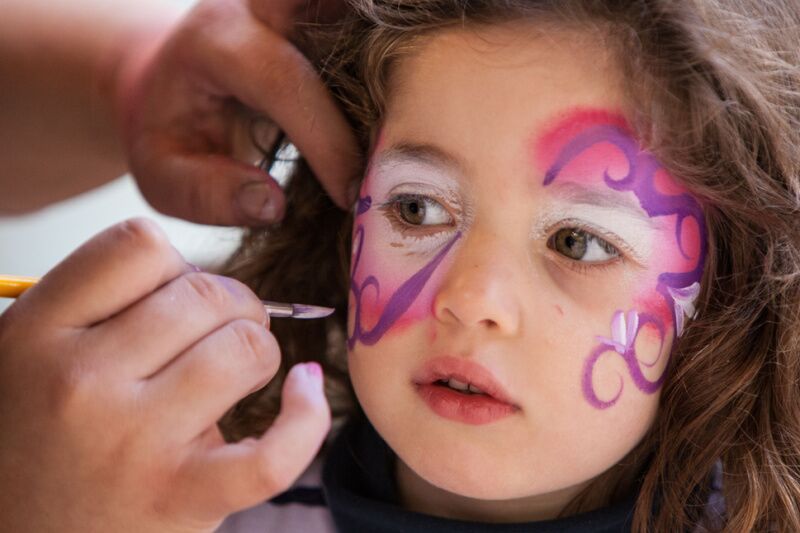 Face painting - mermaid party ideas