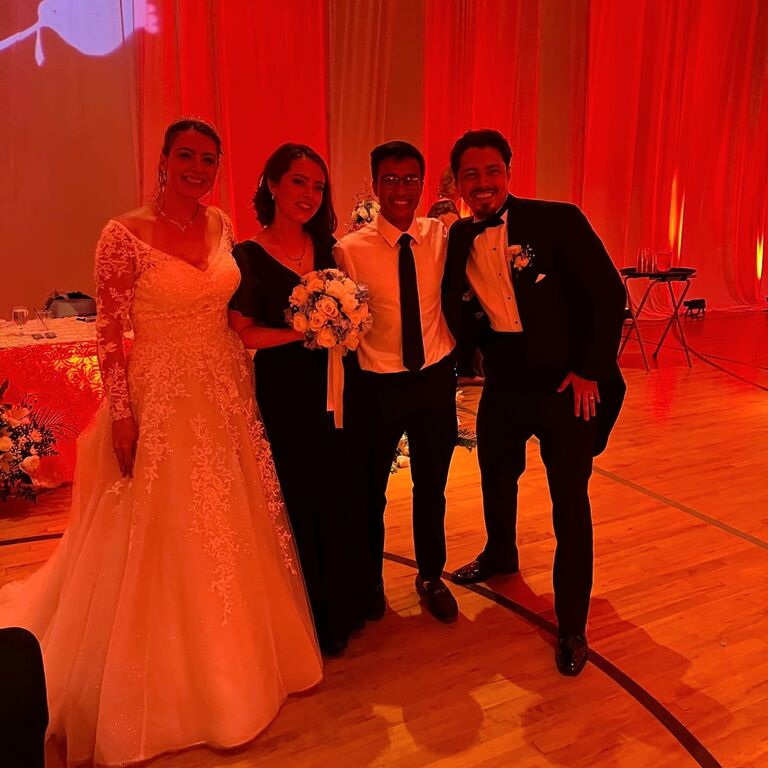 On this day, Alysa caught the bouquet and Brian caught the garter! 