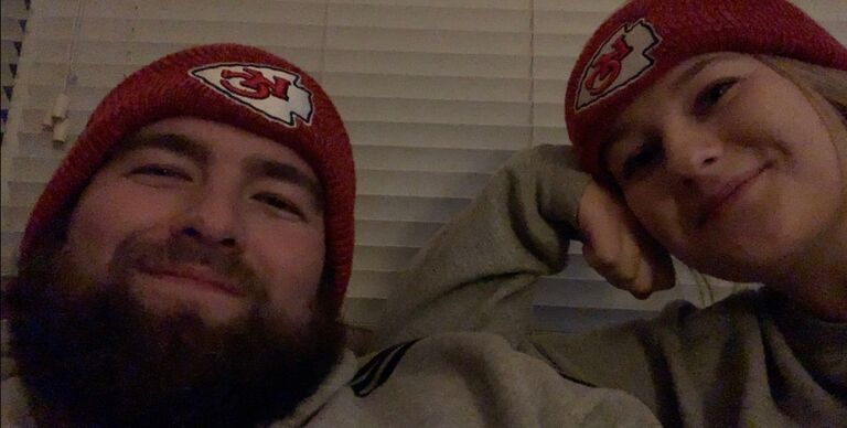 Alexis becomes a chiefs fan