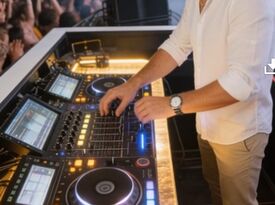 Roman Khudan - DJ - Ottawa, ON - Hero Gallery 1