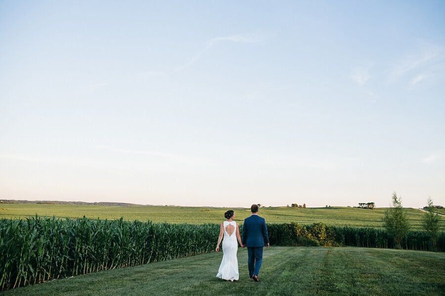 The Red Barn  Farm of Northfield  Minutes from Cities 