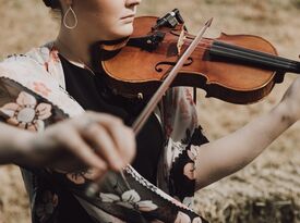 Christie Becker Violin - Violinist - Ellensburg, WA - Hero Gallery 3