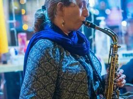 Hana Dolgin Saxophonist and Bandleader - Jazz Band - Miami, FL - Hero Gallery 2
