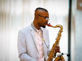 Quincy Chapman Sax - Saxophonist - Fayetteville, GA - Hero Gallery 3