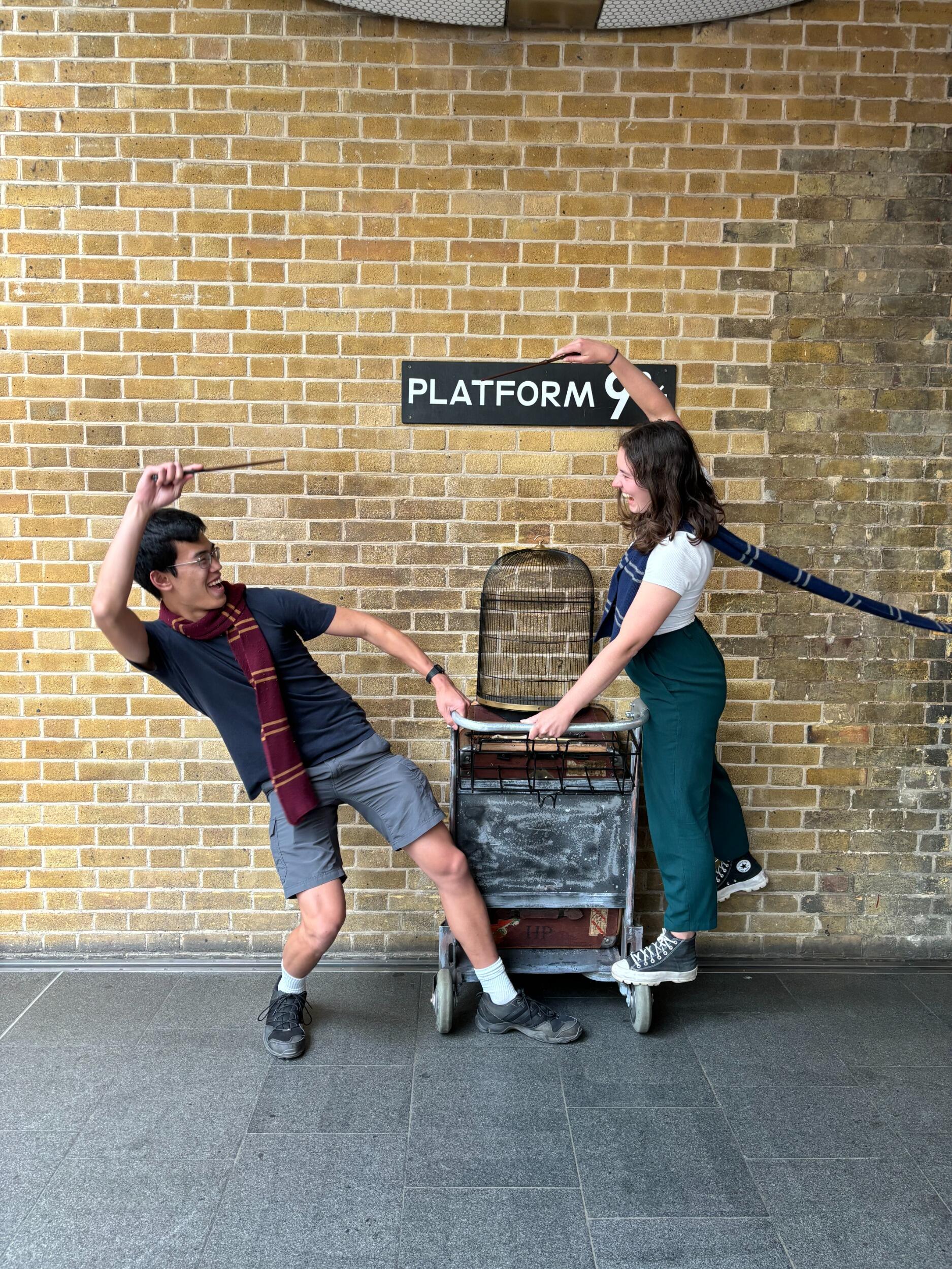 Pit stop at Platform 9 3/4 in London