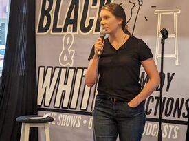 Standup Comedian & Comedy Writer Andie Riedel - Comedian - Warrenton, VA - Hero Gallery 4