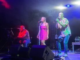 Off The Hook Indy - Variety Band - Fishers, IN - Hero Gallery 4
