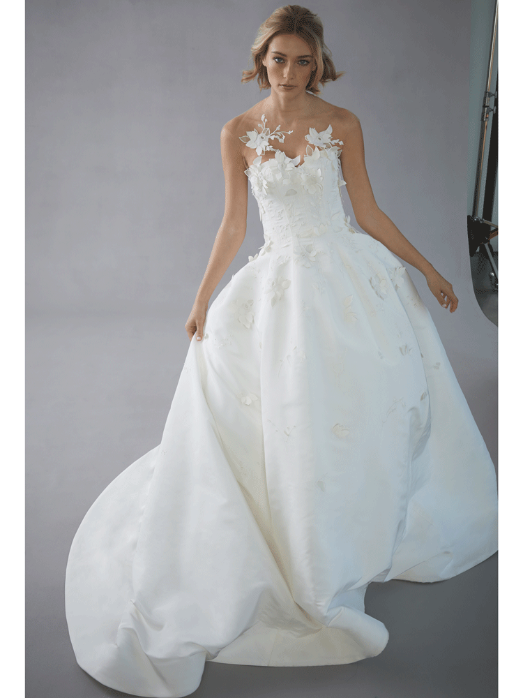 Oscar de la Renta Wedding Dresses From Bridal Fashion Week