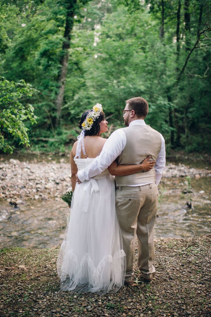 A Diy Woodland Wedding At Hidden Hills Cabins In Broken Bow Oklahoma