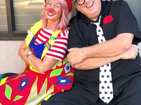 Magician Steve Hart and Rufflez the Clown - Comedy Magician - Skippack, PA - Hero Gallery 1
