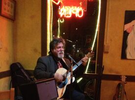 Hank Levine Solo Musician - Singer Guitarist - Santa Rosa, CA - Hero Gallery 2