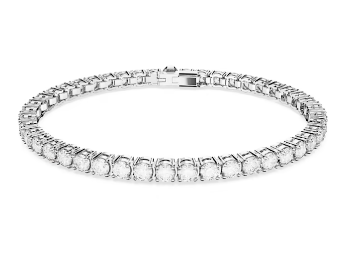 tennis bracelet gift for the mother of the bride
