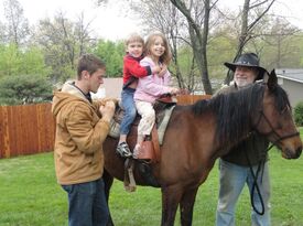 Cowboy Critters Petting Farm & Pony Rides - Petting Zoo - Ballwin, MO - Hero Gallery 3