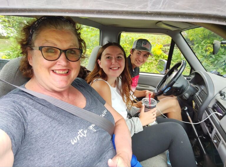 Joey's mom visits Maine!