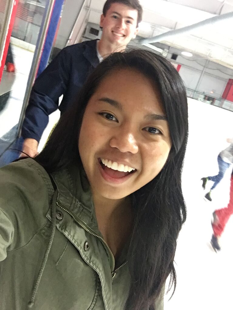 Liz moves back to ATL and Alec and Liz finally go on their long-awaited ice skating date