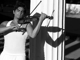 Luis Villalobos - Violinist - New York City, NY - Hero Gallery 3