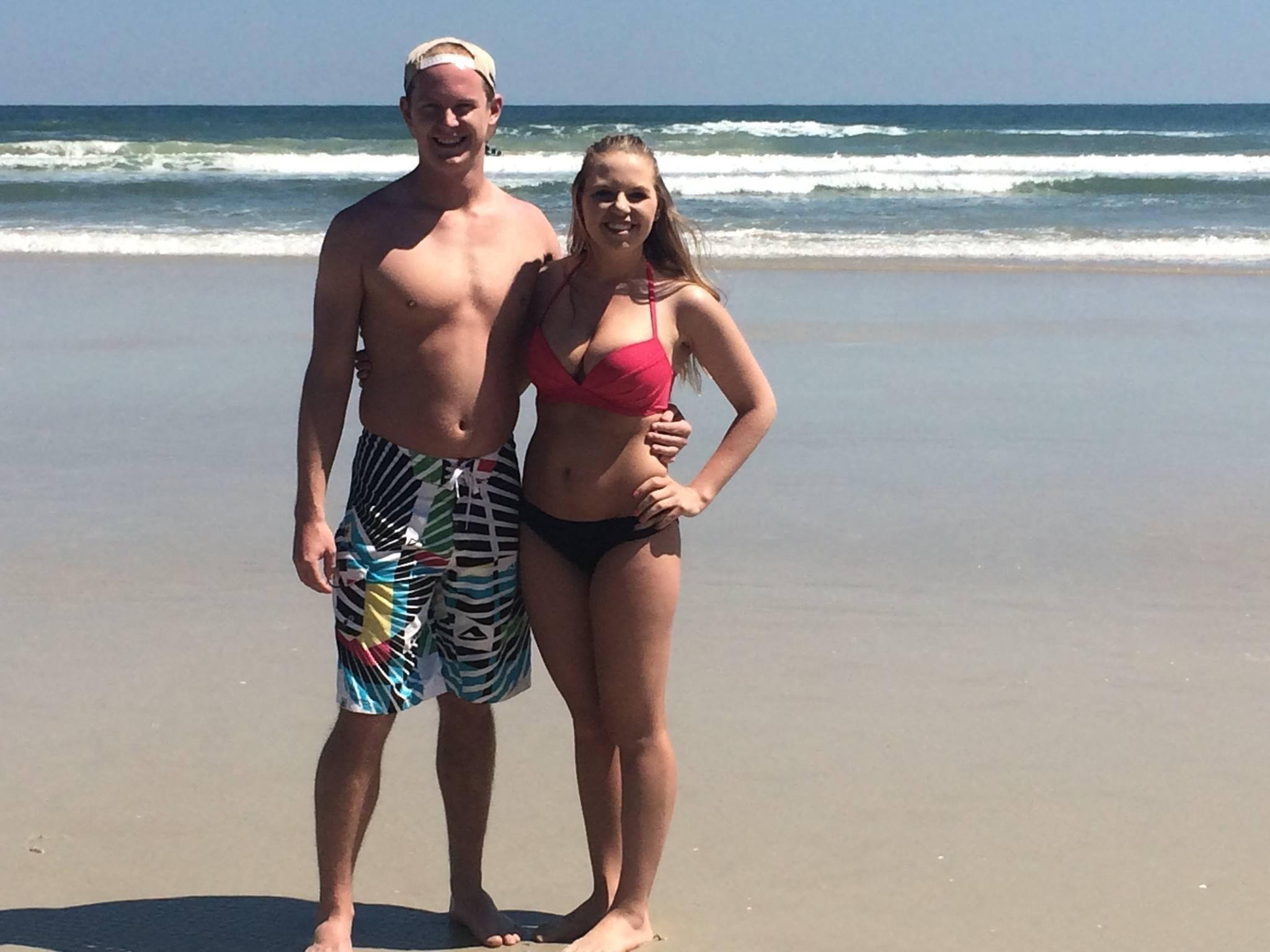 Together with a group of friends, Garrett and Tori took a Spring Break road trip to Daytona Beach, Florida. On this trip, they visited Palmer Chiropractic College and began to wonder if Daytona was in their future. 