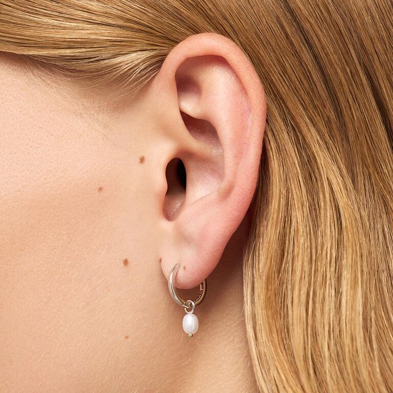 Pearl huggie hoop bridesmaid earrings from Ana Luisa
